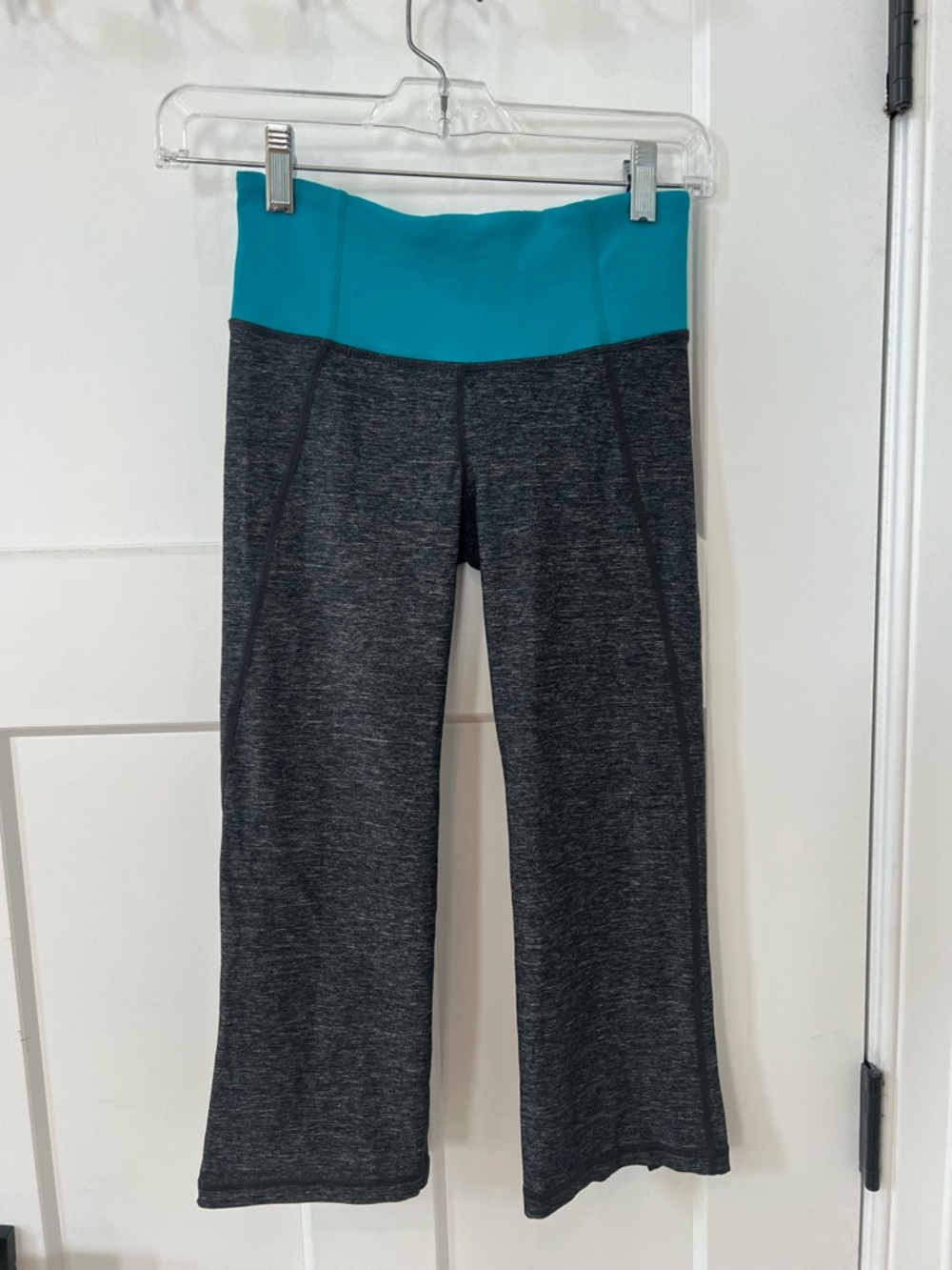 Lululemon Charcoal & Blue Active Leggings